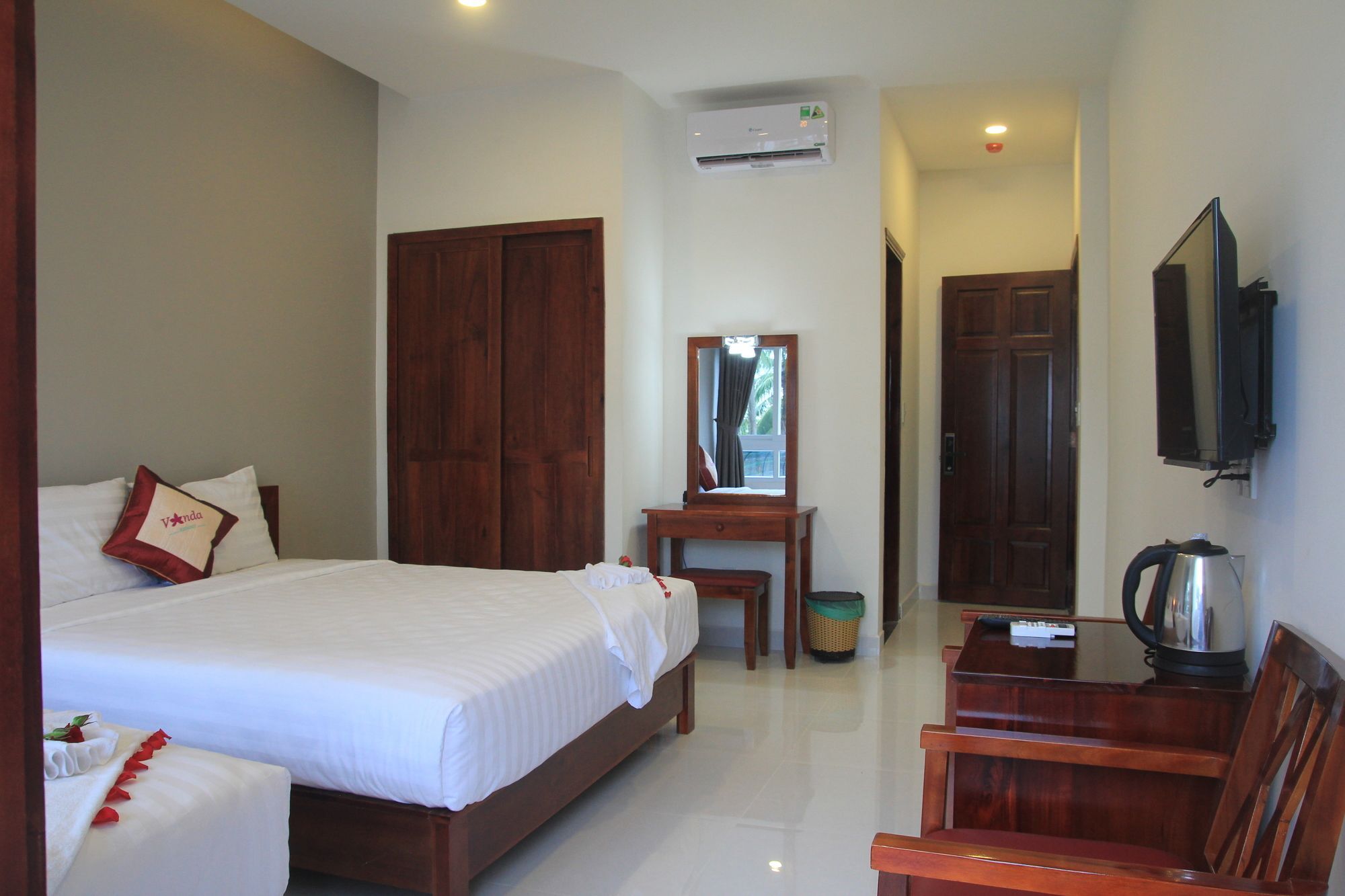 Vanda Hotel Phu Quoc Exterior photo
