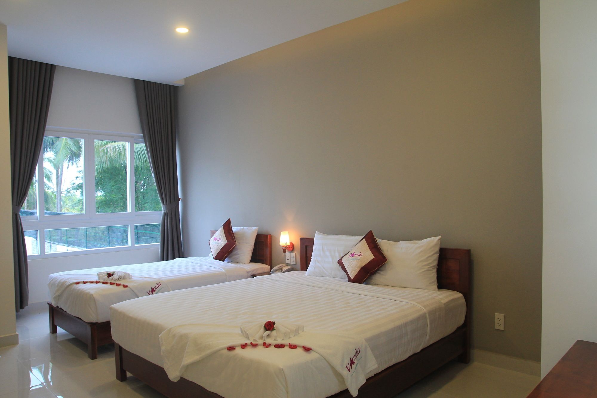 Vanda Hotel Phu Quoc Exterior photo